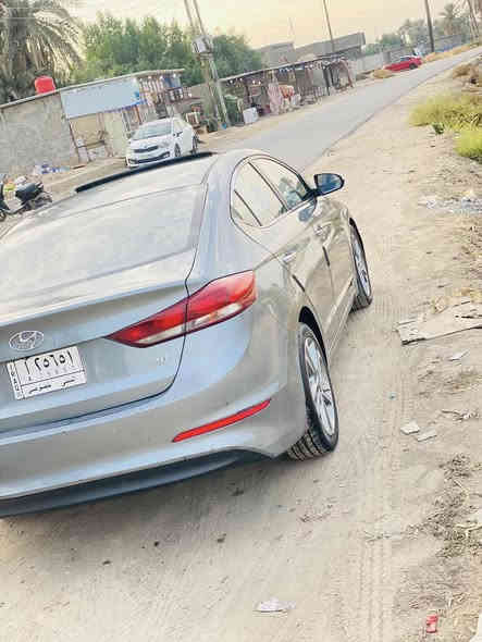 سلام عليكم النتره 2018 خليجي فول 1 .1 
أشاير مري 
بصمه 
فتحه
لد
فتحه
ويل كب 
مكينه 2000 دوش بيها فقط قطعتين صبغ بدون حادث ولا تبديل اريد مراوس بتكسي النتره 2019 2018 2017 

***********
