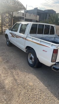 مزاد ٢٠٠٤سياره ماشيه ٢٠٠الف جديد كفاله من كولشي عده صبغ القرص واصل للم...