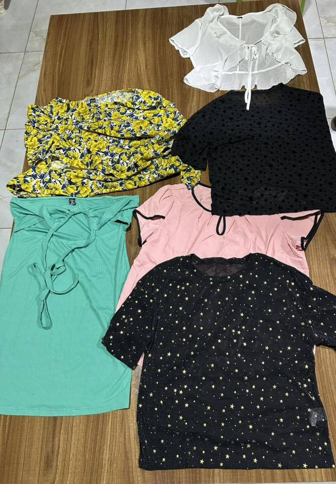 اقوى وارخص شروة بالعراق😍
ملابس نسائي اوروبي جديد مشكل بيها كلشي 

الكارتون 24 كغ 140 قطعه
سعر الكارتون 100 الف فقط
🔻 اقل كمية 3 كارتون 300 الف دينار واصل🔻
قطعه تطلع عليك 700 دينار بلاشش

♻️الفديو اوضح بتعليقات♻️
للحجز وتساب ابو لاوند
***********
