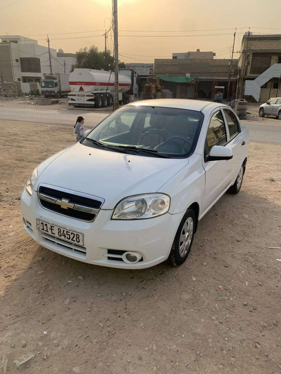 السلام عليكم افيو موديل 2011 الشركة العامه مقفوله من الصبغ بيها بس الجابنلغ والباب الخلفي بيهن بارد الباقي مقفول السياره على وضع الشركة ماشيه 25 الف السعر 102 وبيها مجال ***********
