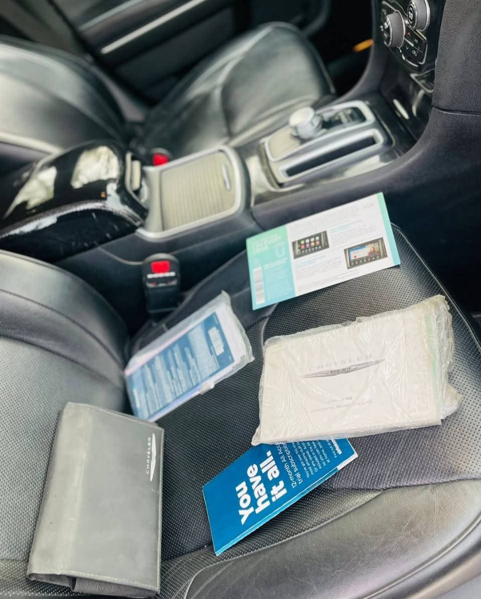 أوباما موديل 2019 C كندي  سيارة مكفوله كفاله عامه السيارة جديدة احلى من الصور كلين تايتل هزة ورقم كله جديد السنوية إلى 2030 رقم السليمانية بأسمي انكليزي تحويل ثاني يوم
مواصفات السيارة 
شاشة كبيرة 
كاشن تدفئة تبريد
كشنات كهربائي امامي 
كشنات خلفي تدفئة 
كشن خزن ميموري مع استيرن 
تدفئة استيرن
شفتات استيرن
كاميرا خلفية دوارة
سستم سماعات 
مراية قلابه مع البك 
سكف بانوراما فتحتين في السكف 
سيارة ماشية 96
يدات مع امرايات نيكل 
محرك 3600
بعد مواصفات هواي اتصل وتدلل علينه 
0776 502 0906 _***********
المكان ذي قار الشطرة
