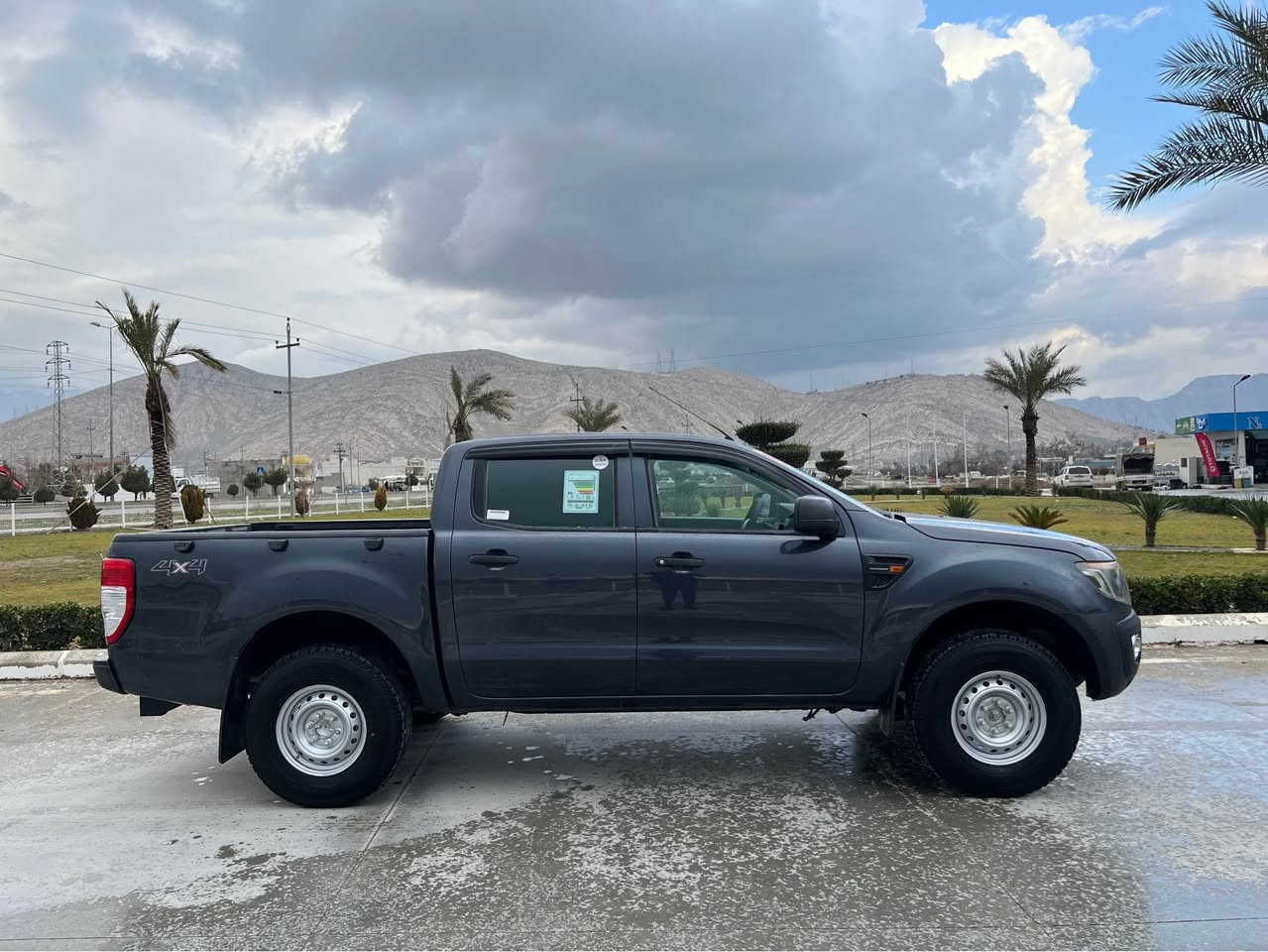 فۆرد ڕەنجەر مۆدیل ٢٠١٣ گاز انجیکتەر و سۆپەر گێر مەکینە ئەکسل بەشەرت سەیارەکە سەنەوی تازەیە ٤ تایەی تازەیە زۆر پاک و جوانە ٢ پارچەی بۆیاغە بێ دەعم بێ لێدران نرخی ١٠٨ مەجال
ژ.م*********** رانية, السليمانية
