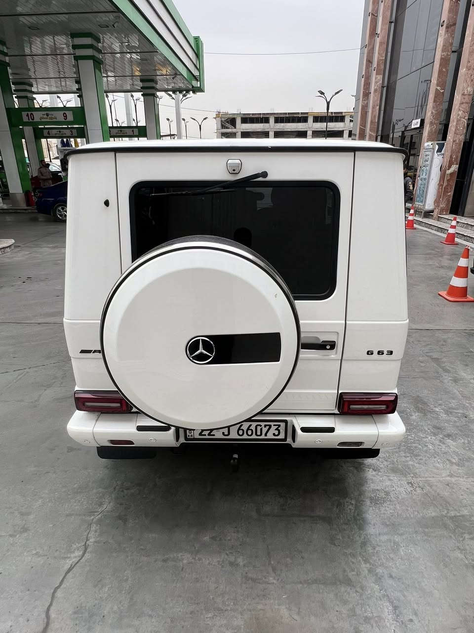 السلام عليكم للبيع 2016 او مراوس حسب القناعه
مكفول عام 
ماشيه 85
مكينه 63 AmG
مغلفة ppf
  العنوان الكراده غير متواجد عل فيس 
***********
