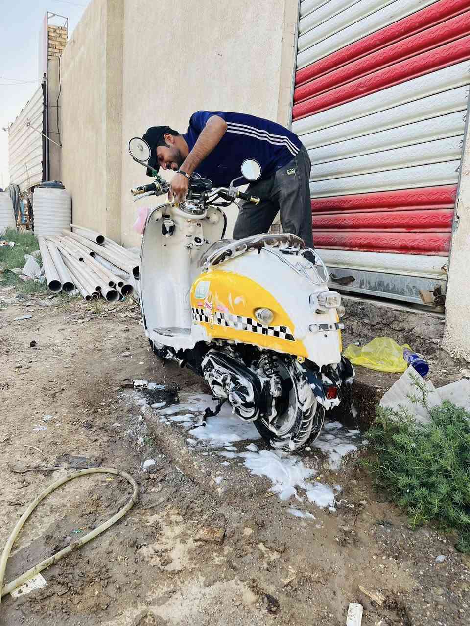 دراجه عبد الحليم للبيع حاويه دراجه جديده مكان ناصريه يم مستشفى التركي شراي يتصل ***********
