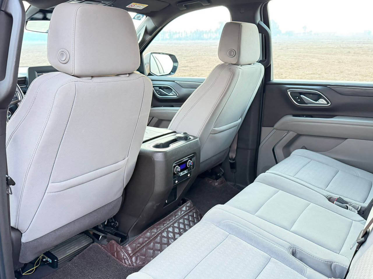 السلام عليكم
تاهو LS للبيع موديل 2024 بجم برايمر علامة سودة
رادار 
مغلفة ppf 
وارد خليجي وكالة المنصور ام الضمان مكفولة من الصبغ والبارد 
المواصفات 
بصمه 
حساسات اماميه خلفيه 
رادار امامي 
مانع تصادم 
تحديد مسار 
رادرات جانبيه
كامره خلفيه دواره
ثلاث قطع تبريد 
شاشه اعطال
سايد بريك دكمه 
تحكمات ستيرن 
كرسي كهرباء 
لد نهاري 
زنون اصلي 
تشغيل عن بعد
وباقي المواصفات المعروفه  
مكان سيارة بغداد
استفسار اكثر الاتصال 
*********** بغداد, العراق
