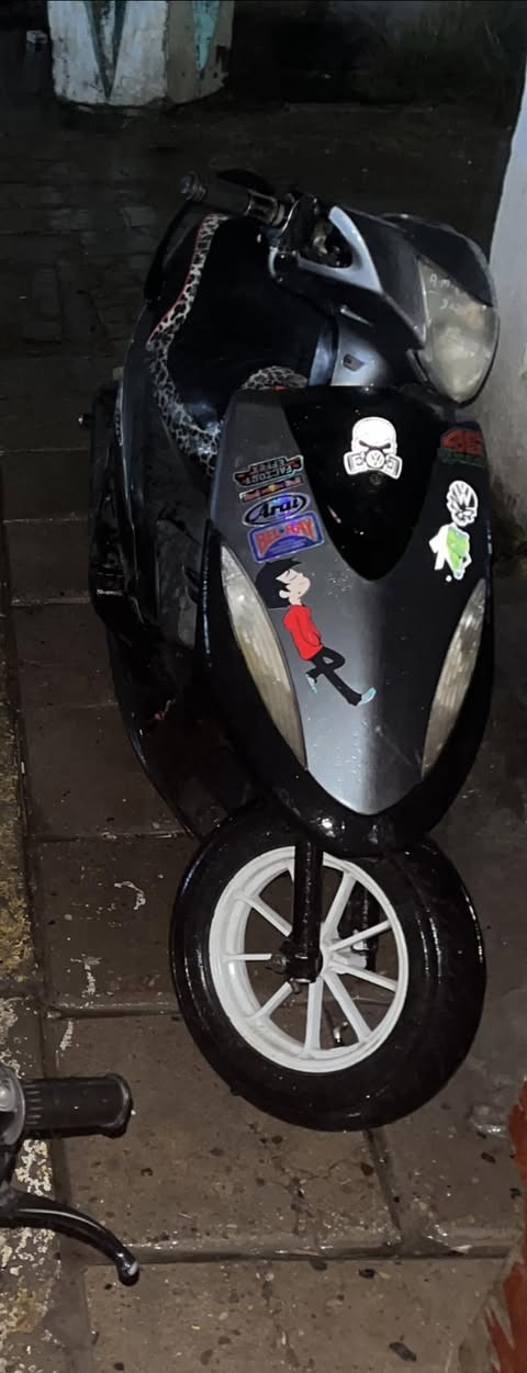 سلام عليكم دراجة ماكس بوشة ٥٥ شلعة تخبل معدل عقل بلادي الدراجة كدامك ب٦٠٠ وبيها مجال كلش شراي خاص هذا رقمي ***********
