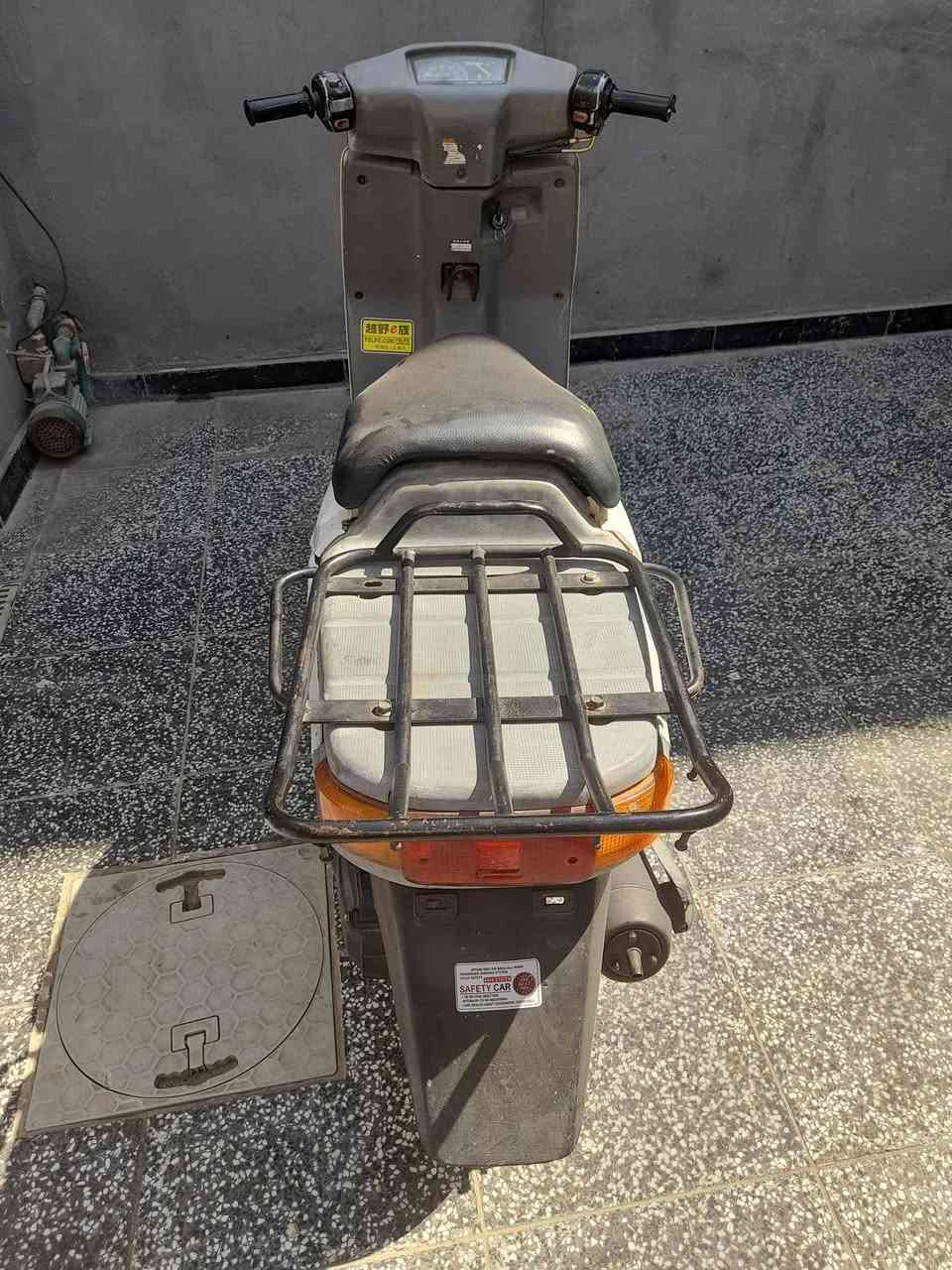 دراجه بيكم نظيفه بلاديه سلف هندر كهربائيات شغاله تايرات جدد سعر٢٨٠ مكاني بغدادالعبيدي ***********
