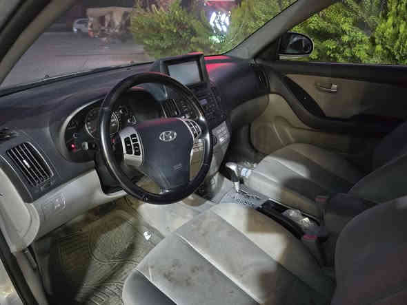 2007
ئافانتي 
مةكينة 16دةكذن بةرز 
شاشة كاميرة 
تةبريت ساردووگةرم بةسراوة 
سعري 42مةجاليكي كةم 
شوين كةلار 
***********
