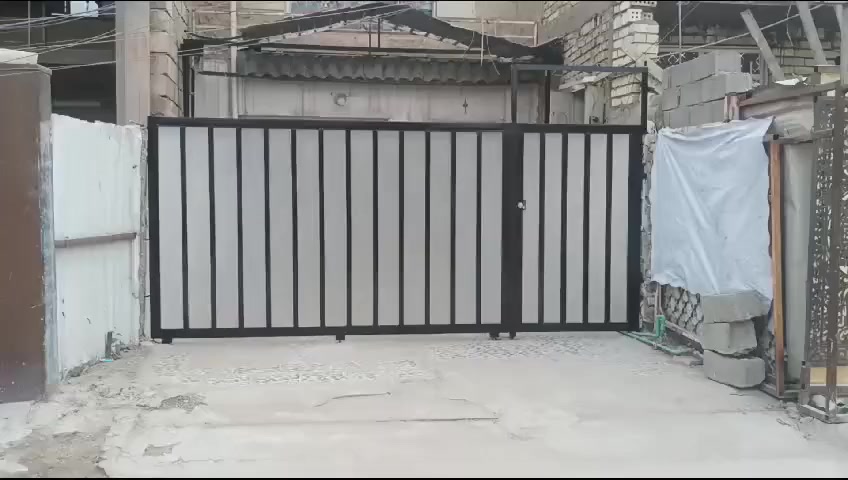 حداد متجول بغداد حي الجهاد والمناطق المجاورة تصليح جميع الابواب والشبابيك القديمة  وتفصيل جميع الابواب والشبابيك الجديدة قمريات كيربي وغرف سندويش بنل وعمل قواطع بلايود خشب وقواطع بلاستك مزجج شفاف ابيض عمل ميز مبردة وقفص مكيف متوفر وات ساب وماسنجر ابو ياسر الحداد ***********
