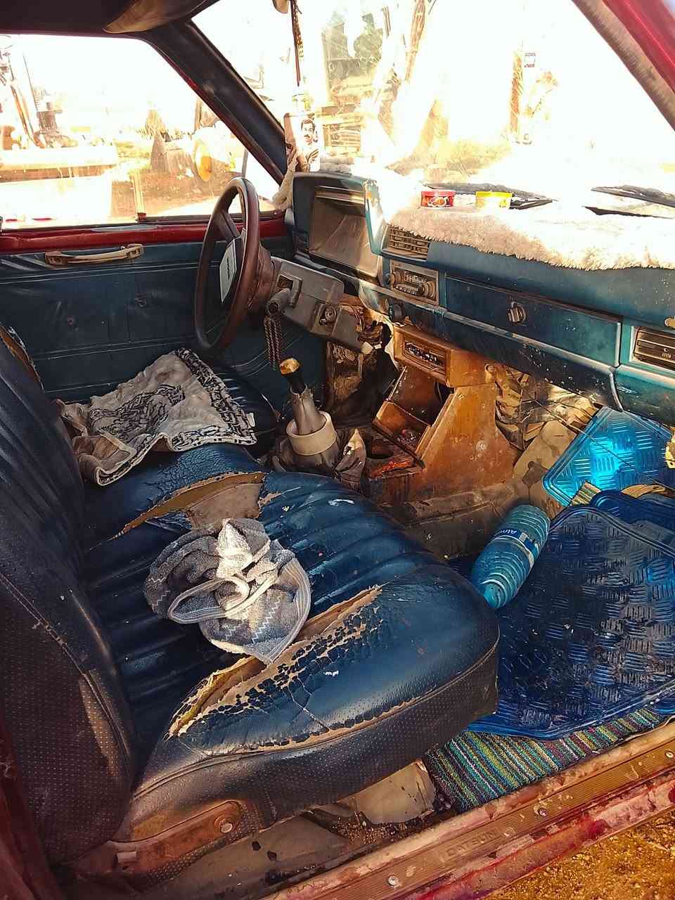 مديل ٨٠ للبيع كوووم حديد متور تي دي مكشنت معها ترخيص لا٤/٢٨
مطلوووب ١٢٠٠ 0786150799


**إذا كنت صاحب هذا الإعلان وتريد حذفه لأي سبب، رجاءا أرسل رسالة إلى الدعم الفني**