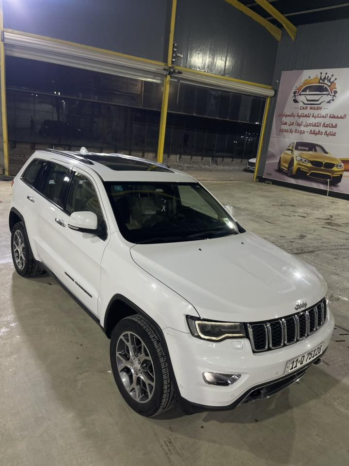 جيب خليجي ٢٠٢١
ابيض
مكفوله عدا طعجه  صغيره باب خلفي
ماشيه  ٨٠ الف ميل
كهربائيات كلها شغاله
كير ومكينه كفاله
تايرات جدد
السعر ٣٥٠ ورقه وبيها مجال بسيط
***********
