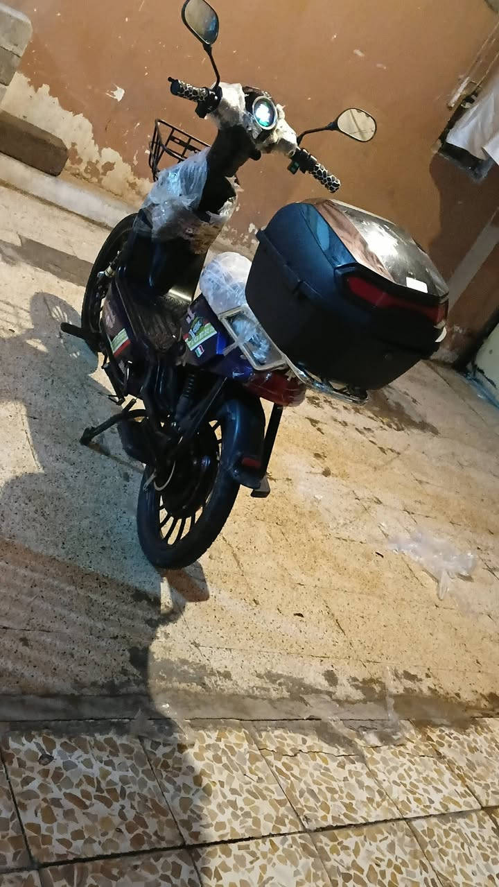 السلام عليكم ماطور شحن للبيع حجم20 لون ازرق 5باتريات ماطور نضيف بي اسويج وبصمتين وسويجين مال الجنطه  السعر اب 225وبي مجال شراي تعال خاص عنوان موصل حي البلديات  قرب خالد ابو الكص رقم الهاتف***********
