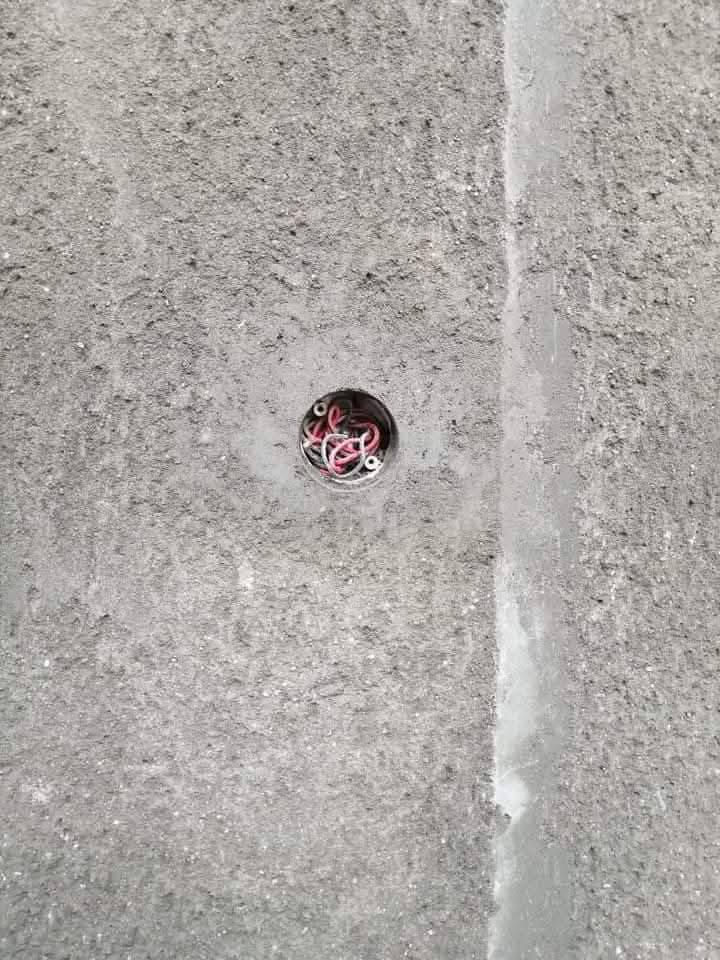 سلام عليكم خلفه الباخ جص وبورك وتشميع بغداد الكرخ البياع متفراغ حاليان هذا رقمي للتواصل واتساب ***********
