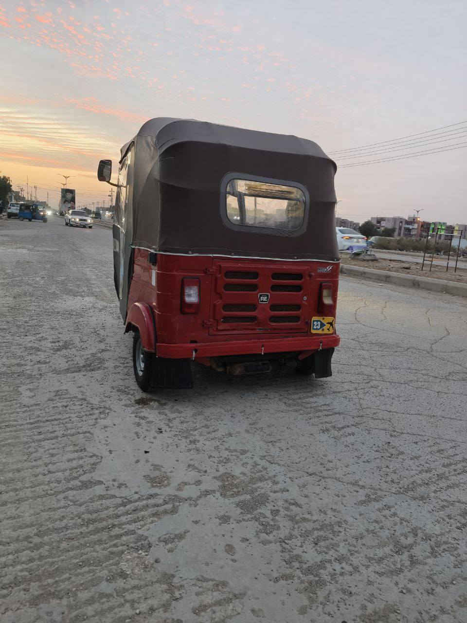 تكتك موديل 18 داخله 19 شهر 4 تكتك نضيفه ومكينه ناعمه خير من الله للمراوس موديل 20/21 وانطي فرق مكاني كوت 
***********
