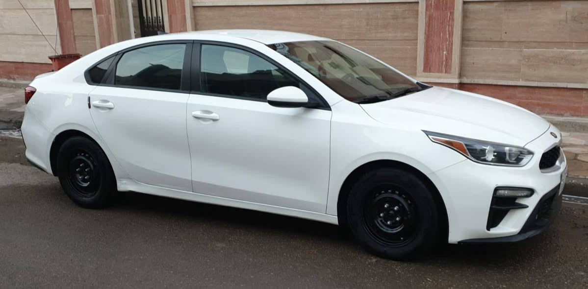 سلام عليكم ((مكلف بالنشر))
كيا فورتي 2020 ابيض وارد امريكي رقم بغداد بدون ايرباك بدون ضرر او تبديل نص مواصفات محرك 2000 كير AT ماشية 67 الف (داخل العراق صبغ مؤشر بالصور) السعر ب147$ للاستفسار 07701.47.81.46 مكان السيارة بغداد


**إذا كنت صاحب هذا الإعلان وتريد حذفه لأي سبب، رجاءا أرسل رسالة إلى الدعم الفني**