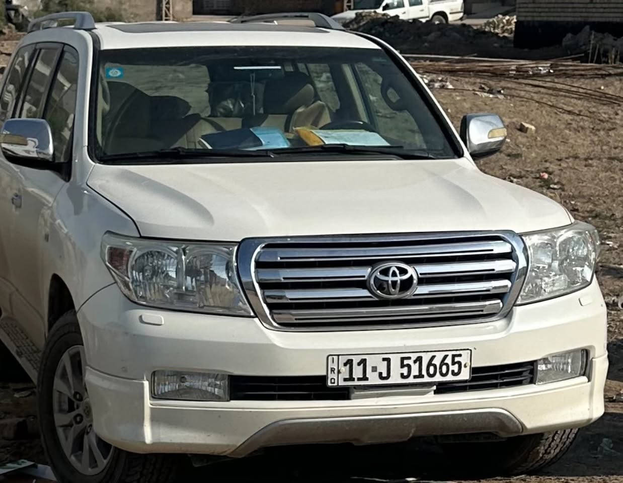 لاندكروز ٢٠١١ستينيه ٦ سلندر
رقم بغداد باسمي 
ماشيه٢٠٠ الف 
ضربتها جاملغ ايمن ولبنيد بسونار فتح وشد تبدیل 
مفتوحه لمكينه كاسكيت فقط 
السياره نضيفه وجاهزه  
سعرها ٣٠٧ وبيها مجال بسيط
رجاءا  بيع نقد او مراوس حسب القاعه بسياره وفرق فقط الشراي وجاهز يتصل 
***********
