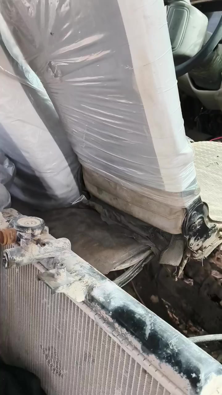 السلام عليكم شباب كشنات فتون عوزهن لحيم القواعدالسعر٢٠٠كاملات المكان الحسينيه الراشديه***********
