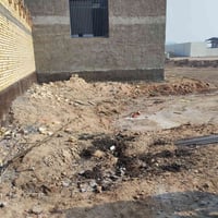 نص قطعة للبيع مربعة المساحة 131  الواجهة 10 النزال 13.5 رقم القطعة 407...