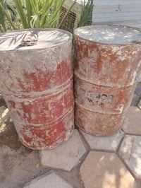 براميل • برميل • سكلات • سقالات • للبيع