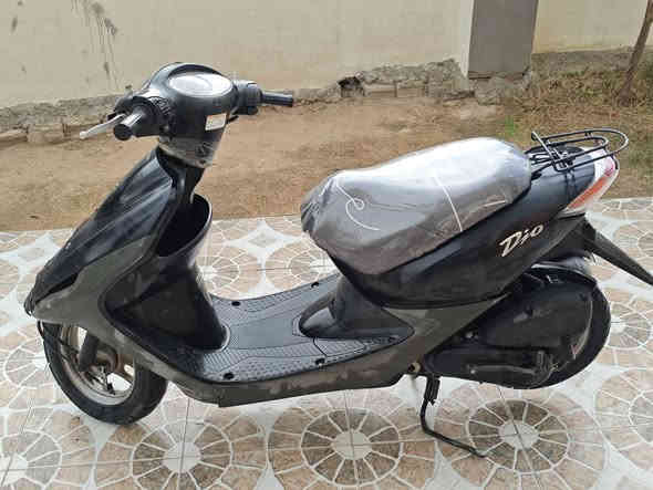 السلام عليكم 
دراجة هوندا للبيع ياباني شرط ورمبه جديدة ماشيه 6000 شرط محرك صالنصه كلشي بلادي بلادي مال رمبه جبتها من اليابان حاويه بيدي 
اخوان سعر الدراجة 350 كلشي بلادي تعال ودي مصلح وين ما جان الي ما يشتري لا يخابر ويعامل 

رقمي : *********** بي واتساب
