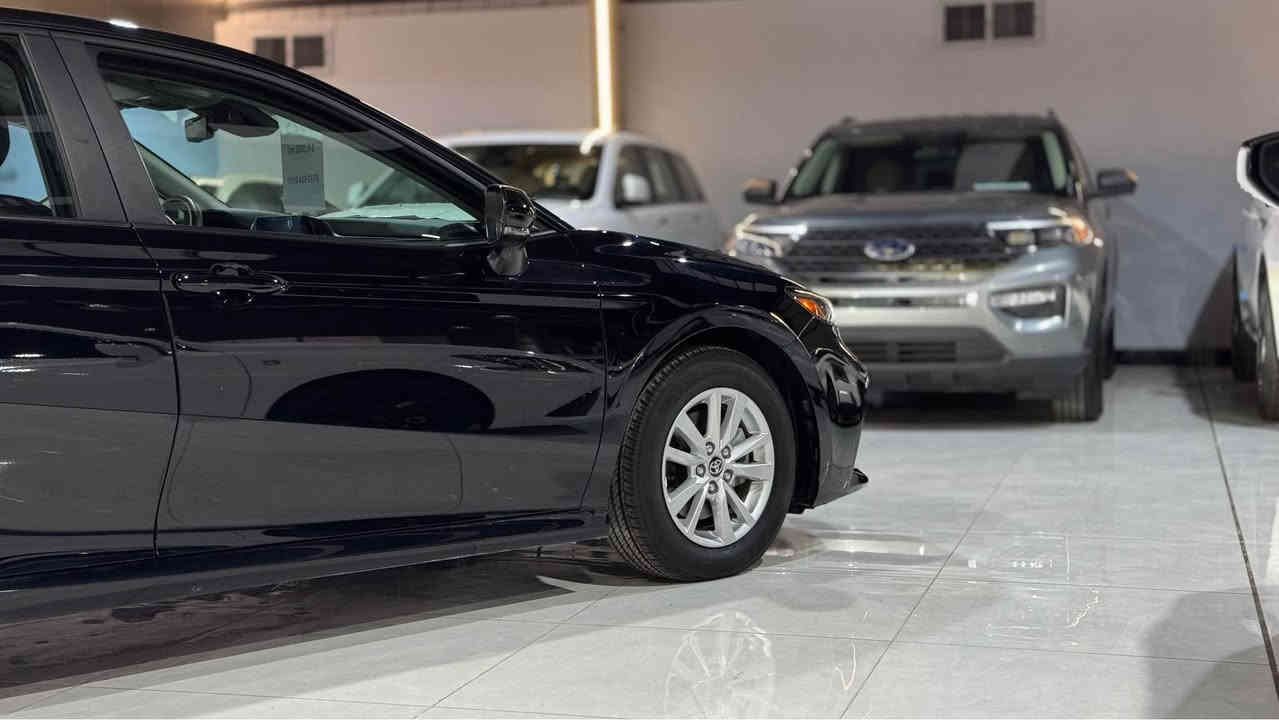 دەعمی خەفیف و سعری مناسب
.
Toyota Camry 2025
.
مواسەفات LE 
.
١٣ هەزار مایڵ ڕۆشتووە 
.
بەس بۆنید بۆیاخە و کەمێک ساردی هەیە لە چاملغی دەعامیشی بیلادە سەیارەکە. ئەمەش رەقەم شانسی :
4T1DAACK9SU008462
.
نرخیشی215 و مەجالێکی کەم 
.
***********
.
. كالار, السليمانية
