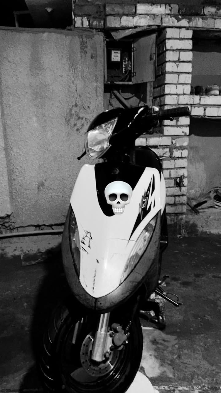 السلام عليكم دراجة للبيع ماكس عدلة الدراجة كلهة بلادية وكلهة شغالة  ما بيهة اي نقص تجي وتفحص بيدك كابريتر بلادي سلف بلادي كلهة بلادية الدراجة سلف هندر كلهة شغال وشرط اذا مو المكينة خرسة  المكان الشعب. السعر (٦٠٠)وبيهة مجال حك الجية الرقم*********** متواجد علة الفيس واتساب ورقم
