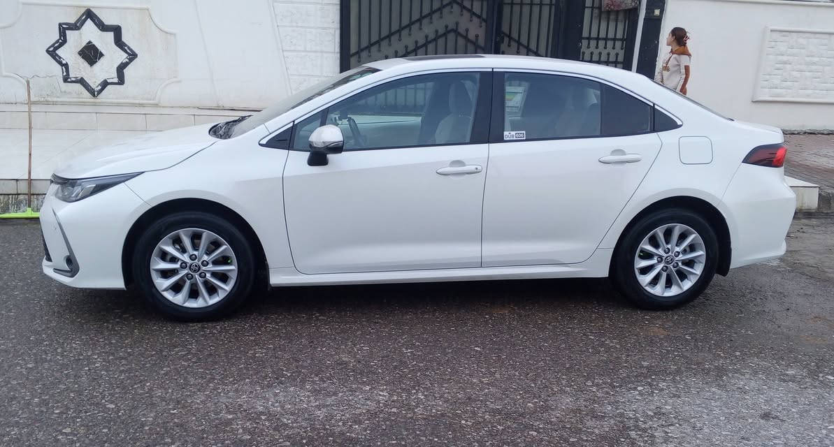 كورلا خليجي موديل 2021 كلين شركه ساز ماشيه 93 سياره جديده بدون ضرر شراي خابرني هذا  رقمي ***********سعر 166ورقه
