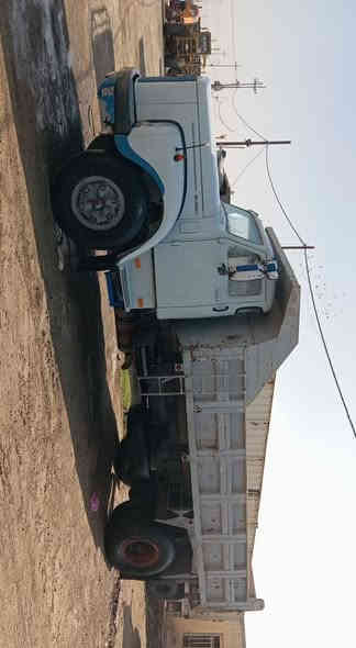 للبيع أسكانيه موديل 73 بلاديه شاصي مكفول قماره مصبوقه جماليه بدي نضيف محرك 12 ونص جديد كير 5 في 5 أكسل بلادي رقم بغداد أنكليزي تحويل فوراً السعر 17 مليون وبيها مجال مكاني الفلوجه معرض الوطن للاستفسار ه‍  الوكيل حمزه 0785102123 ابو قصي *********** ه‍ ***********
