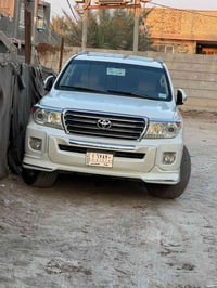 لاندكروز ٢٠١٣ • ضرر بسيط خلفي • رقم انكليزي
