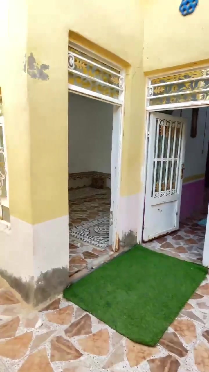 دار البيع مساحه 100 قرب النفوس ***********
