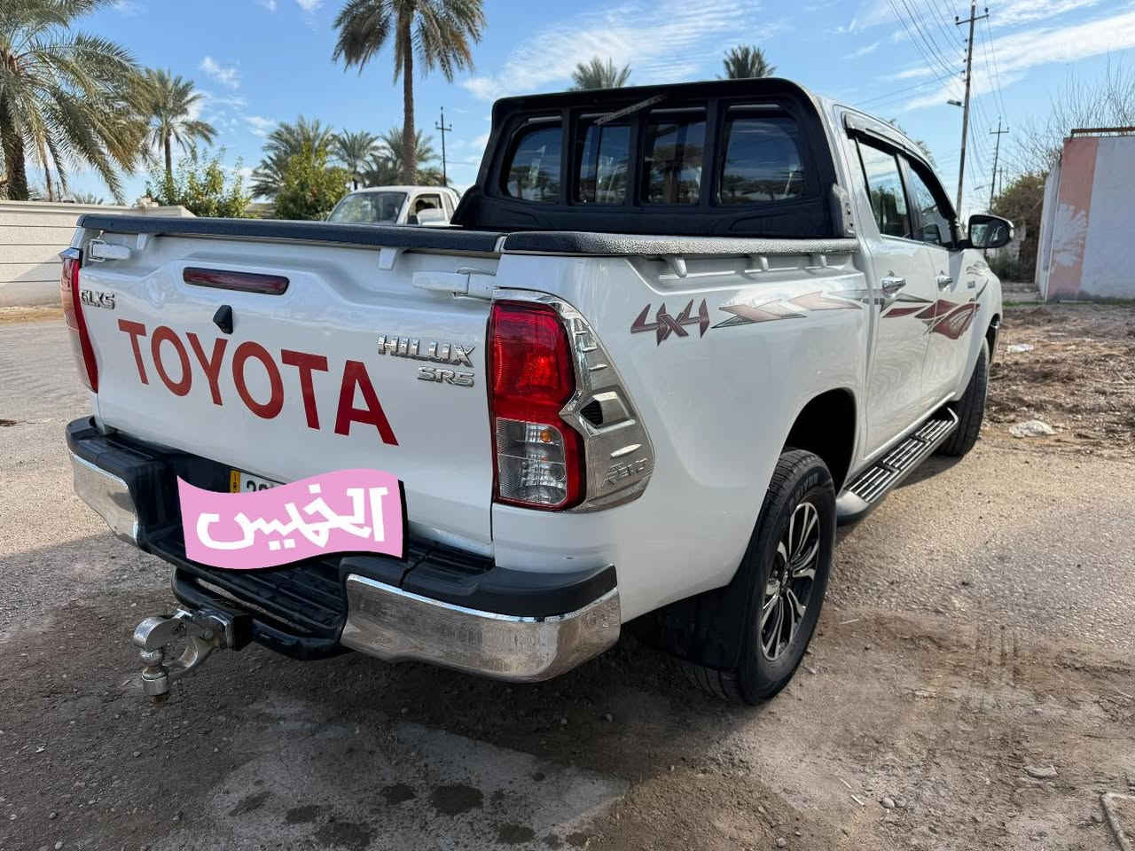 السلام عليكم 
تويوتا هايلوكس سعودي للبيع موديل 2017. الممشى 166km
رقم اربيل دولي   السنويه تسقط ب2029
سياره حلوه ونضيفه بيهه طخات موضحه بالصور 
تخم تاير جديد 
مكان السياره بغداد التاجي 
السعر.  $257. بي مجال بسيط 
للاستفسار 
***********
***********
