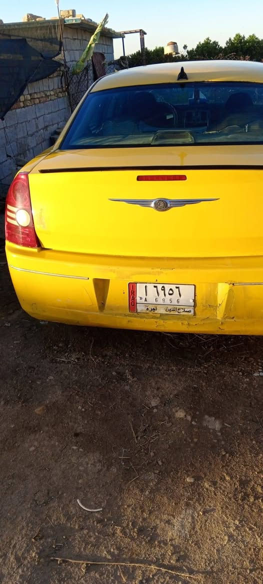 سلام عليكم وباما للبيع موديل 9مكينه كير حدادين تخم تاير سياره جاهزه للعمل خطها بصره عماره مصفره هيئة وغرامات مكان السياره ميسان تفاصيل على خاص ***********
