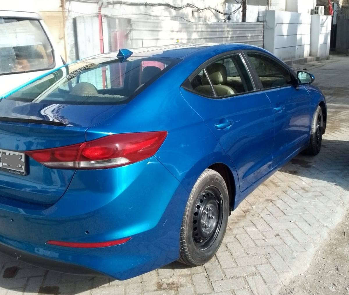 السلام عليكم
إلنترا 2017.
رقم أربيل 
مكينه 2000 دوش
مواصفات SE
بيها جاملغ تصليح وطعجه بالبنيد مبينه بالصور 
مكان السيارة المدينه قطاع 46
السعر 125
مكلف بالنشر 
هاتف ***********
