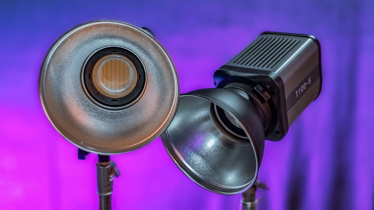 اضاءة مستمرة 100 واط باي كلر 
شمسي ابيض ثلجي 
تحكم كلفن تدرج لوني 
تحكم تطبيق موبايل 
فانات تبريد عدد 2 صامت 
تحكم بقوة الاضاءة من 10 الى 100 
20 نمط FX تفاعلي 
ضمان 6 اشهر حقيقي 
متوفر توصيل ***********
