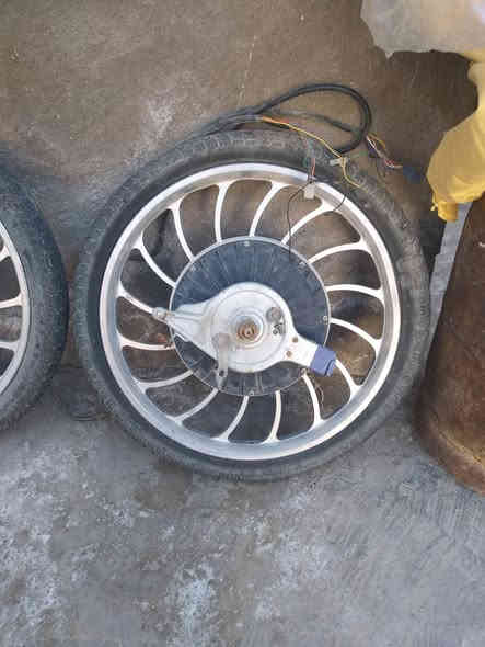 السلام عليكم
جنطة بطاريات نظيفة 100% للبيع السعر 10 

بايسكل شحن بدون بطاريات نظيف جدا فقط يحتاج تبديل كشن وبريك امامي السعر 80 وبي مجال

لشة بايسكل نظيفة السعر 30 وبي مجال

ويل امامي السعر 20 وبي مجال

ويل خلفي مع ملف نظيف شغال السعر 30 الويل بي عواج

عقل 48 فولت نظيف السعر 30 وبي مجال
العنوان بهرز الدواسر
الاتصال ***********
او التواصل ع الخاص
