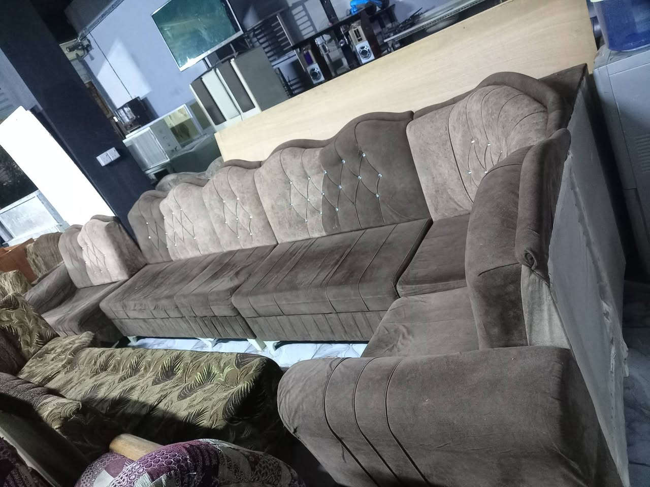 ديوان لبيع
تركي نضيف شرط بدون شعل
وتساب ***********
