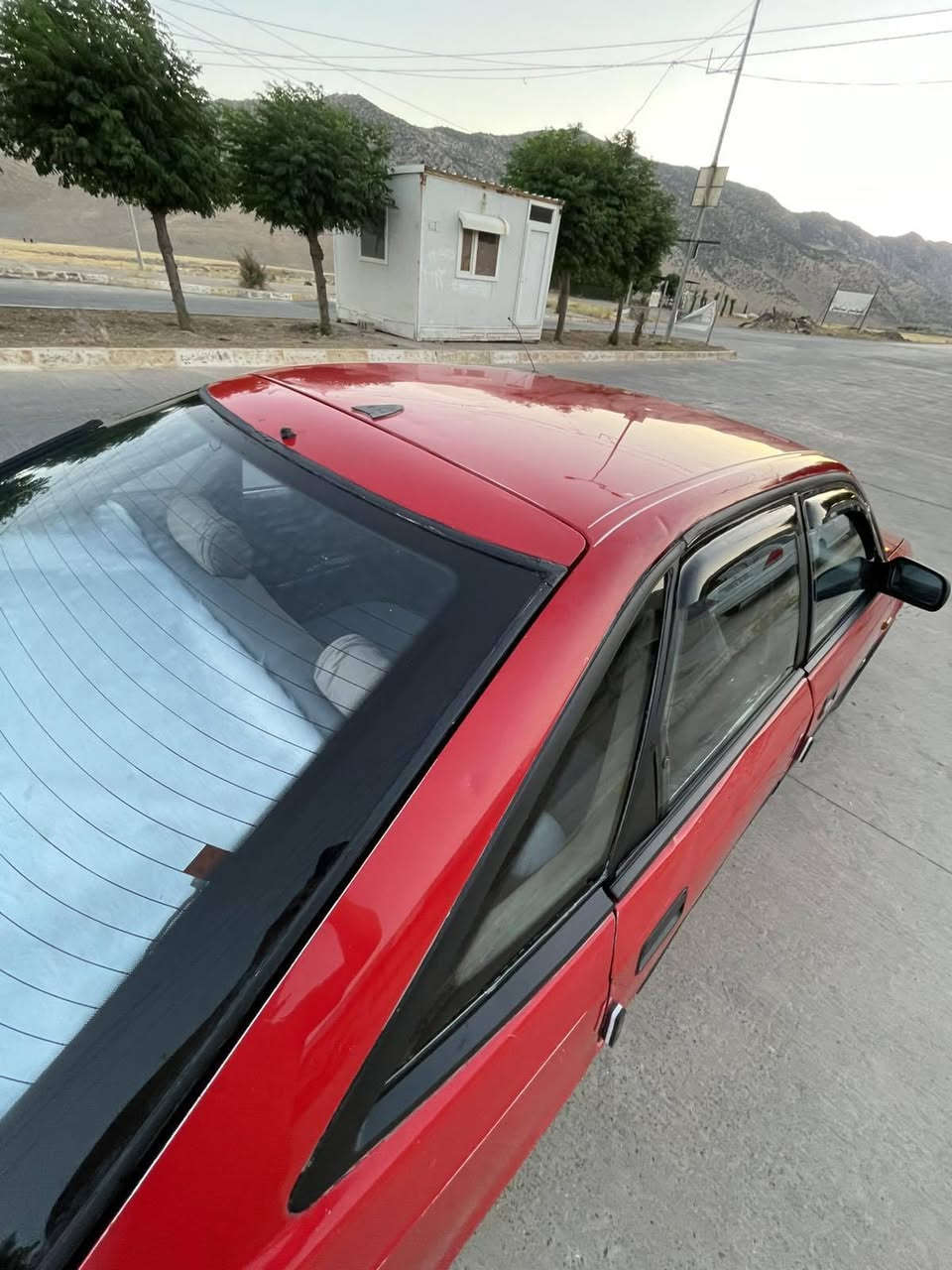 مازدا مۆدیل 91مـــەکــینە 8وبەخ ئاڕم پلاستیک سـلێمانــی گێڕو مەکینەو توندوتۆڵی و کارەبای و هەموگیانی بەشەرت دەعم ولێدراوی نیە خایس وڕزیوی وموس بڕاوەی بەشەرت 2پارچەی بۆیاغە زۆر جوان و بێ عەیبە بەردەرگاو دەشبول و ناوی جوانە تایەکانی تازەن ماڵی دەستی دۆستە گۆڕینەوە ناکەم بەس فروشتن تەنها 25گەڵا شوین دەوروبەری ڕانــیە *********** فایبەر واتساب رانية, السليمانية
