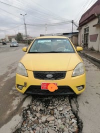 كيا ريو • ٢٠١١ • بدون تحويل