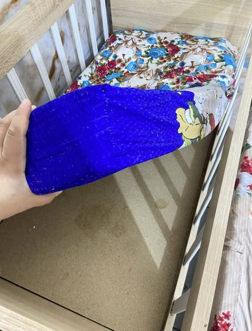 السلام عليكم كاروك تركي الاصلي جديد هو كاروك هزاز وسرير لحد عمر 5سنين الاسفنج المميز الاصلي  سعره ب85 وبي مجال


**إذا كنت صاحب هذا الإعلان وتريد حذفه لأي سبب، رجاءا أرسل رسالة إلى الدعم الفني**