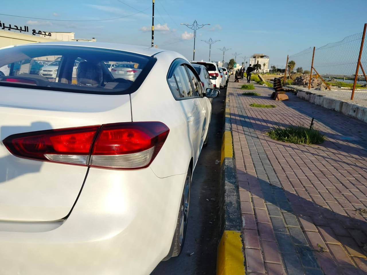 كيا سيراتو 2017
المواصفات خليجي نص فول
ماشية 140 الف
محرك 16 دوش ما مفتوح 
بدون صبغ فقط بارد خفيف حافة البونيد والداير الخلفي 
رقم اربيل انكليزي بأسمي شرط التحويل والسنوية ما ساقطه 
لل 2028 
السعر 122$ وبيها مجال بسيط
***********
