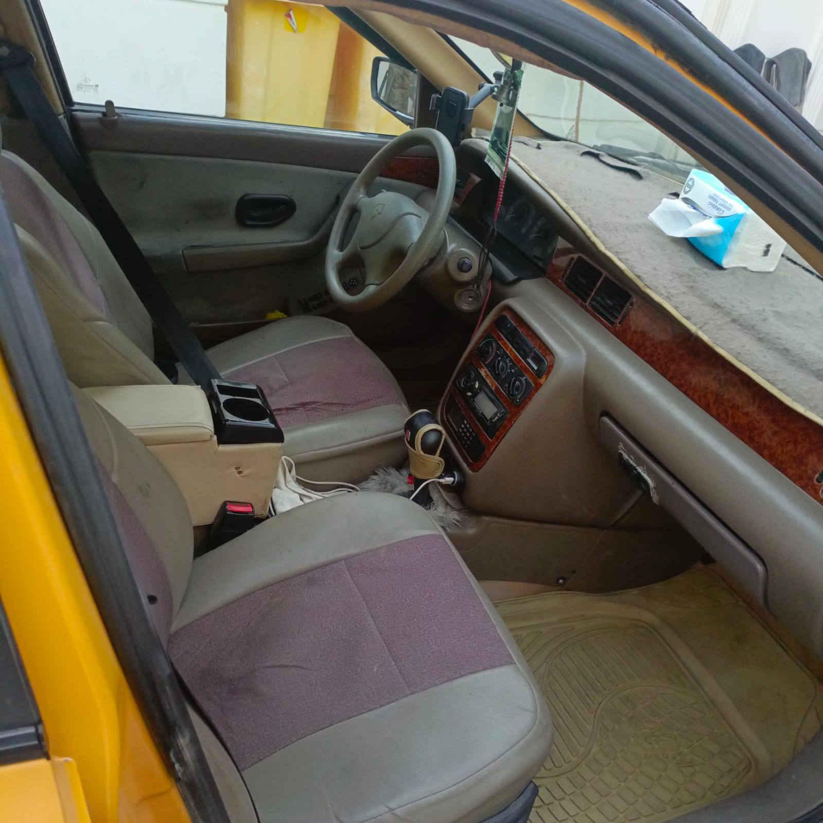 سمنت 2012 مكانه بغداد مدينه الصدر الرشاد سياره جاهزه اوتوماتيك جير ومحرك كورولا بيكاتشو 1600 
تبريد عوزه بس غاز سياره دوشهمه عامه حداديه جديده السعر 35 وبيها مجال بسيط 
***********
