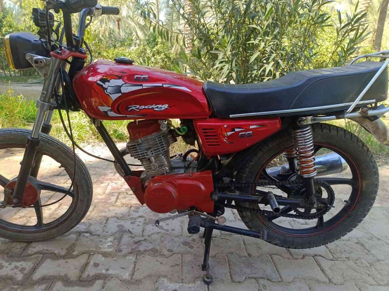 سلام عليكم دراجة البيع خير من الله كهرباء شغاله محرك خير من الله اصواليه اوراق دراجة نضيفه ربع ماذب عليه سعر على اتصال  رقم *********** مكاني واسط_العزيزيه
