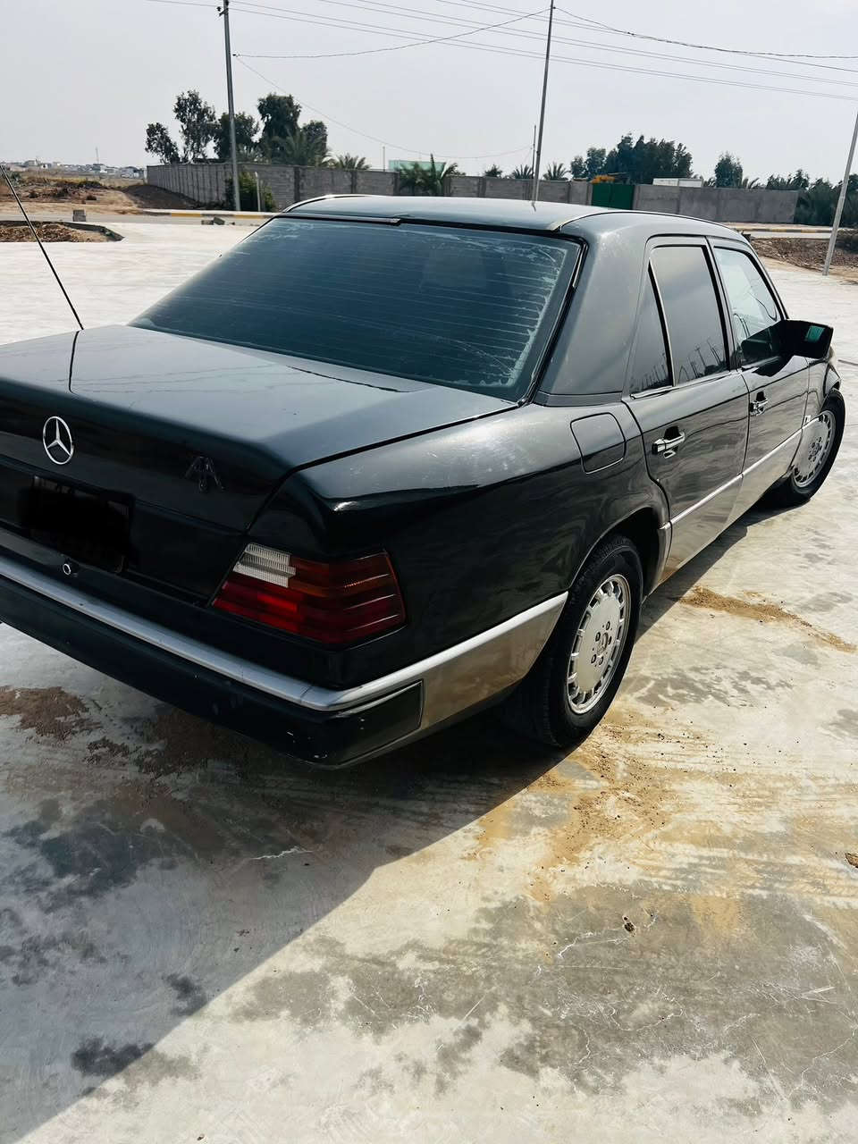 سلام عليكم مارسدس موديل 1991 محدث بچم بيبي شبح سياره جاهزه مكينه بلاديه رقم وسنويه جديد تحويل ثاني يوم منضومه زنون عالي وناصي تبريد ثلج ❄️ كهربائيات كله شغاله للستفسار *********** سعر 67بيه مجال قليل
