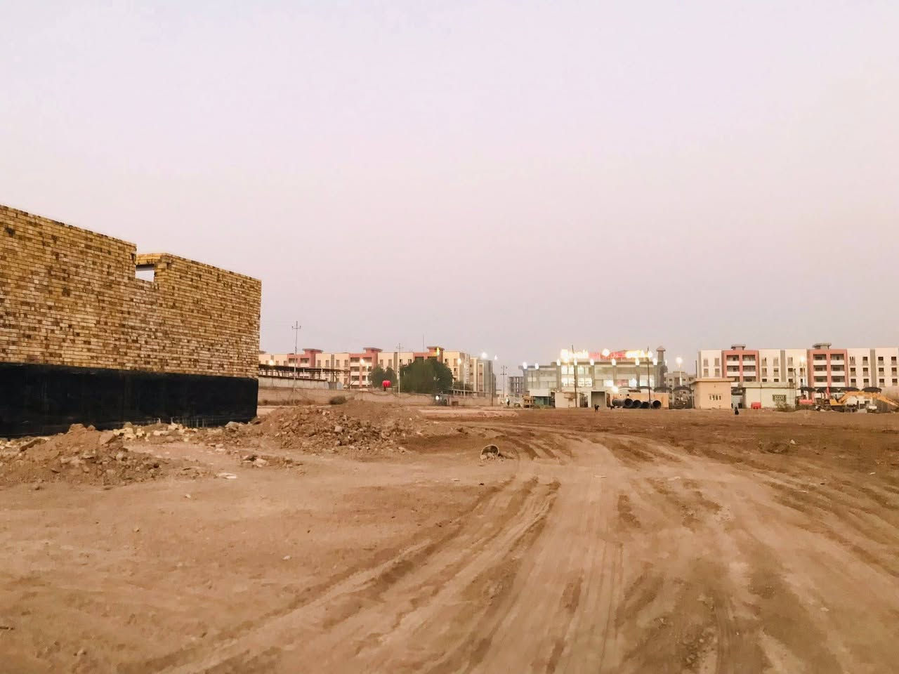 اعلان عرصه اللبيع / 🚩

قطع  عدد 2 البيع /توزيعه الصحفين /🚩

رقم القطعه ١٠٠٦ / ١٠١٢ / 

طابو صرف المساحة 200 متر الوحده/

الواجهة العرصه على ساحه /

قرب الشارع العام الريسي شارع الدغاره /🚗

مراجعة مكتب قصر الباشا للعقار/🚩

العنوان المكتب شارع أسواق طيبه/🚩
مجاور أسواق دجله

مكتب احمد الشمري للأستثمار وتطوير/🏗️
 العقاري /🛂

⏰ الاشتراك متابعه 🚩الصفحه /👉
🛑 تجدون أكثر العروض ✨ /👌
 

يرجاء مراسلة الصفحه💻 او

الاتصال على الرقام التاليه /☎️

( *********** )  👉 📞

( *********** )  👉 📞

_____________________________________
