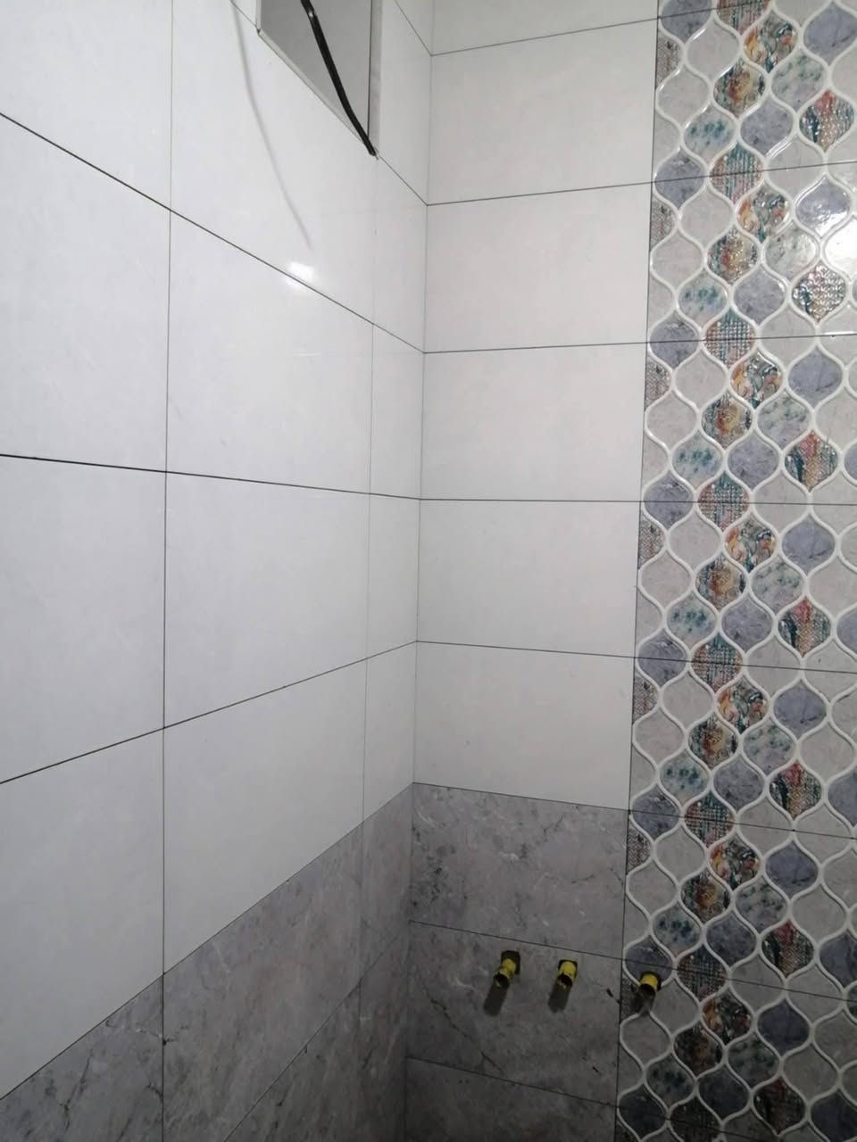 السلام عليكم خلفه مصر درجه اولى سيراميك ومرمر وكاشي متفرغ في بغداد ***********
