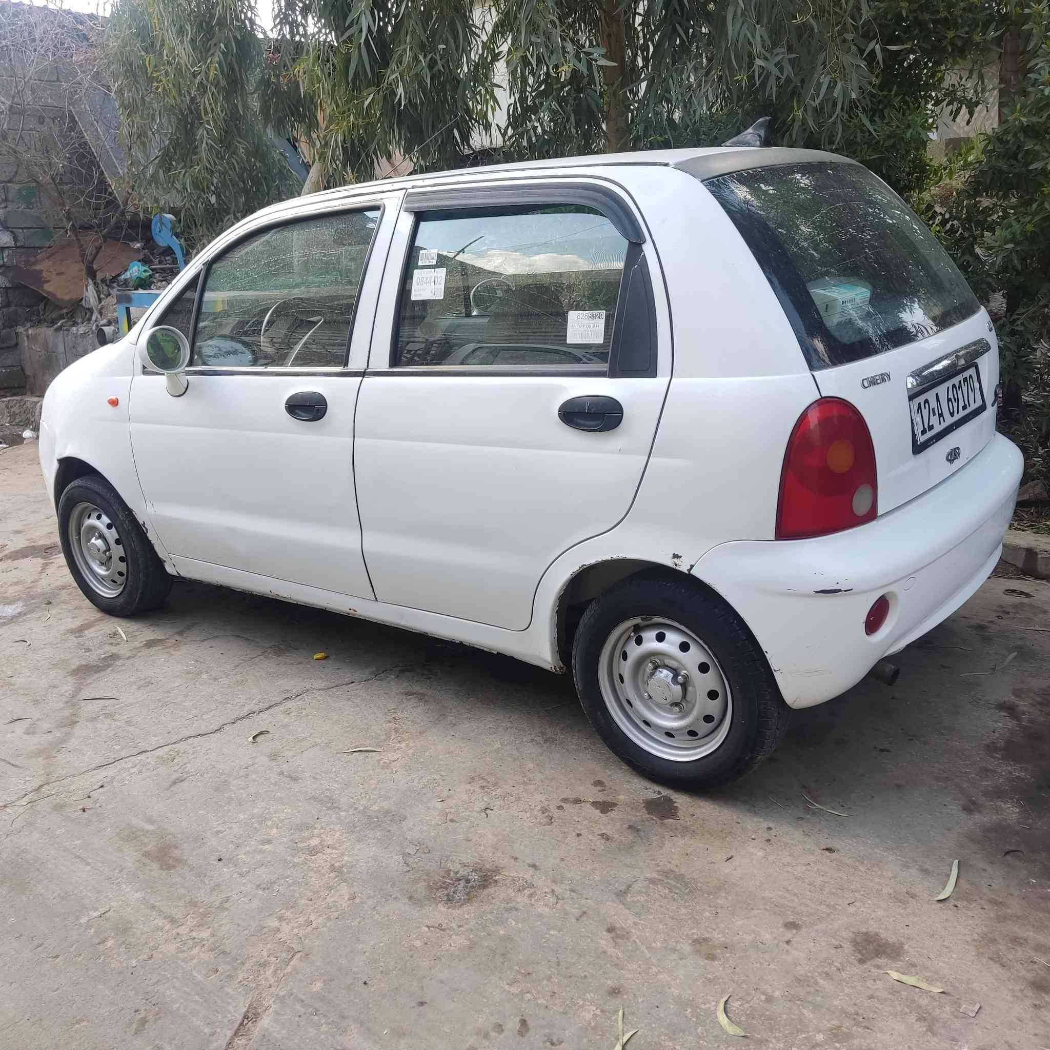 كوكو موديل 13سياره جاهزه مكينه معمره تبريد شغال بدون صبغ السياره مكان السباره قرب مرطبات البحرين السعر 38ورقه وبيها شويه مجال للاستفسار الاتصال ***********
