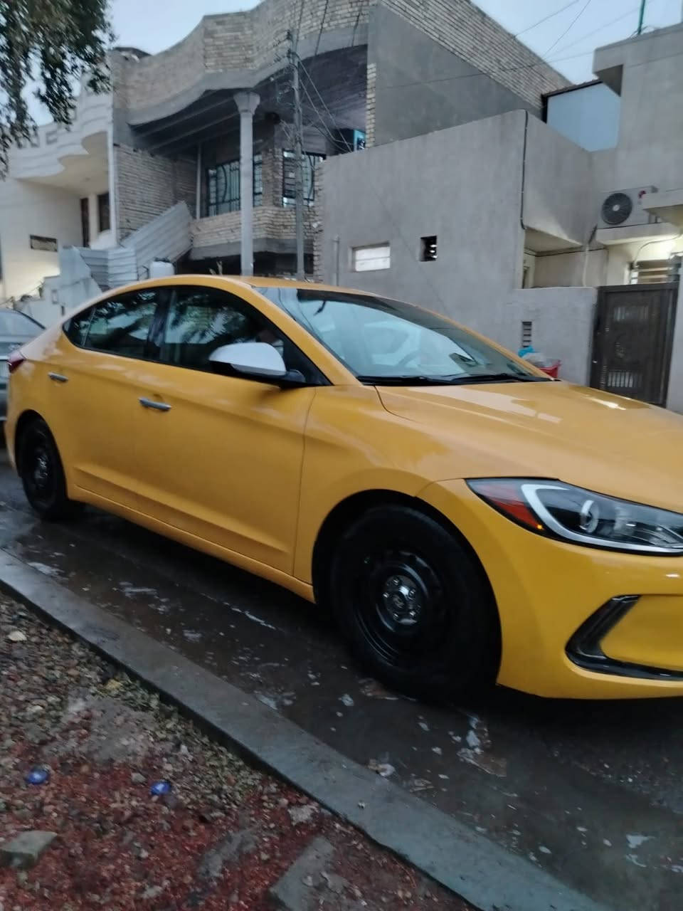 سلام عليكم لنترا امريكي موديل 17صور حادث بل منشور سياره فول رقم بغداد دولي بسمي هيا وغرامات مصفرا عنوان بغداد حي لاعلام سعر 108 وبيها مجال شي قليل ***********
