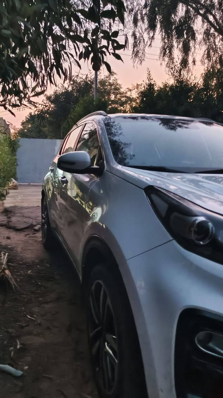 السلام عليكم سبورتج خليجي كفاله عامه محرك ٢٠٠٠ موديل ٢٠١٩ رقم بغداد انكليزي بأسمي السعر ١٨٥ وبيهه مجال مكان ديالى بعقوبة مكلف بنشر اتصل ***********
