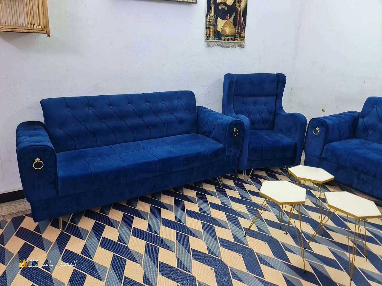 تخم عشر مقاعداخو الجديدمع سيت طبلات السعر 280وبي مجال العنوان بغداد***********
