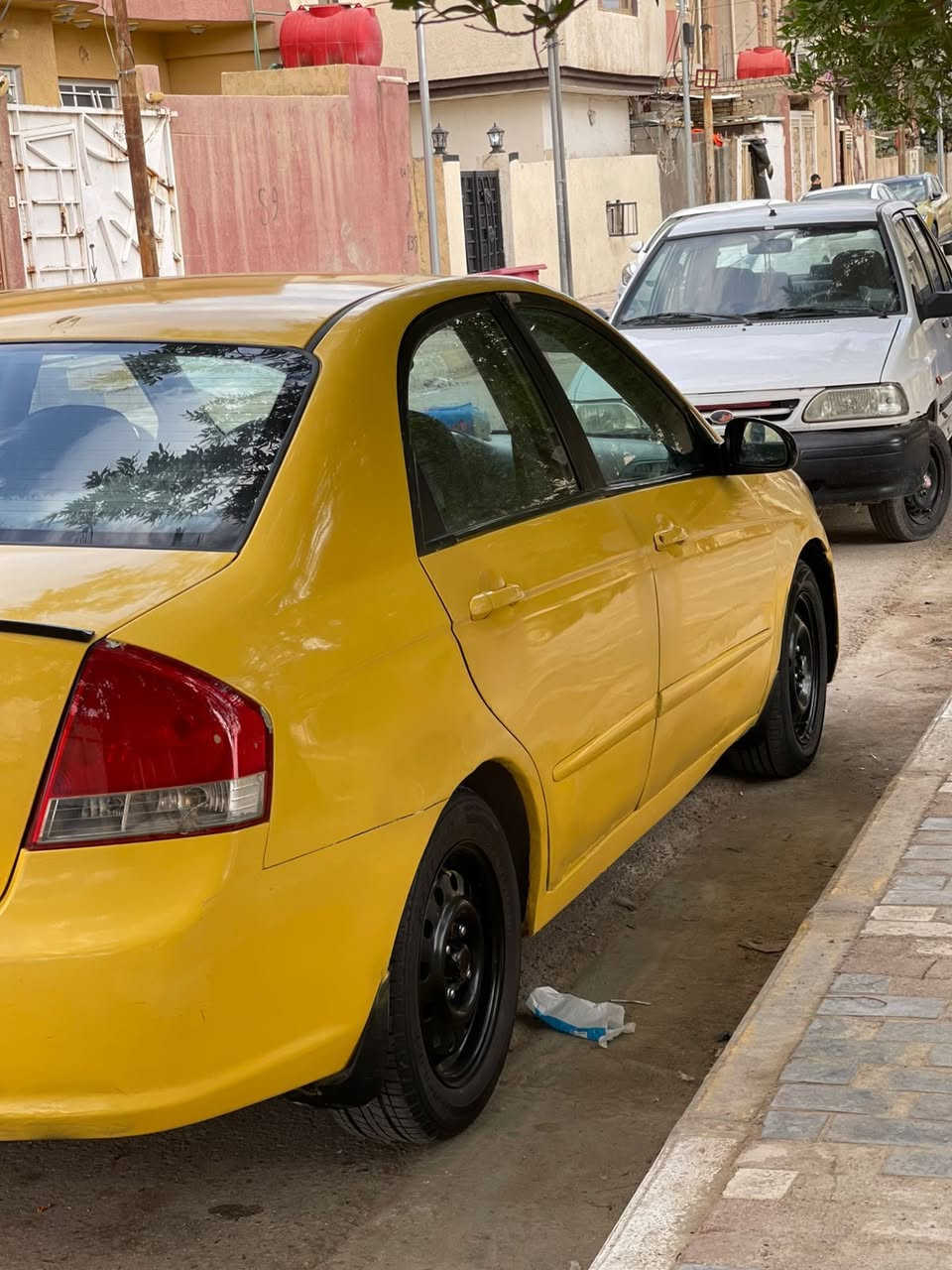 اللهم صل على محمد وآل محمد 
اسبكترا للبيع موديل ٢٠٠٨ رقم كربلاء مميز 
جاهزه من كولشي تخم تاير جديد وحداديه جديد وكهربائيات وغرفه كوله بلجيس كير ومحرك وتبريد ثلج منظومه جديده السعر ٧٣ بيه مجال حك الجيه موبايل *********** / *********** اتصل وبخدمتك وتحياتي للادمن
